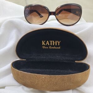 $25. Kathy Van Zeeland  sunglasses B37-119